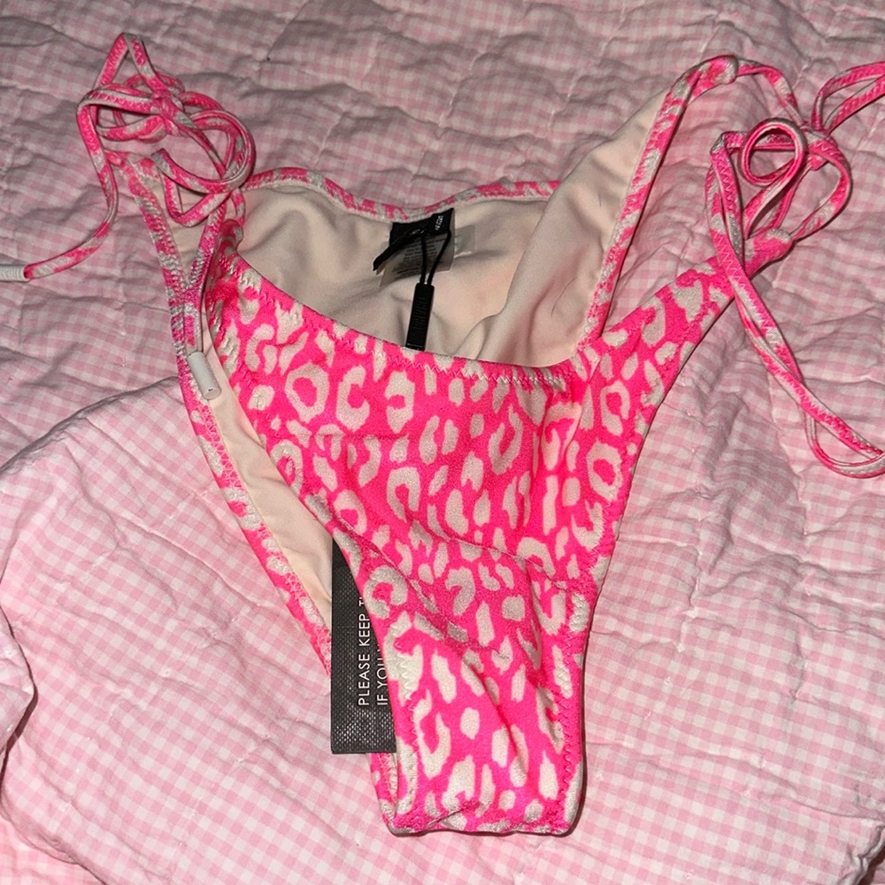 Triangle Bikini Cheetah bottom sz Medium NWT